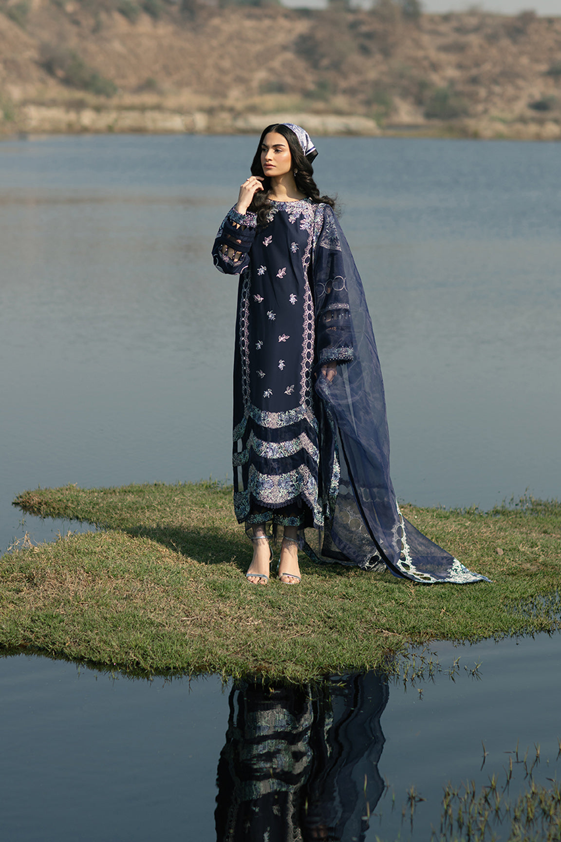 Aeinah (3pc) | MUSAIF