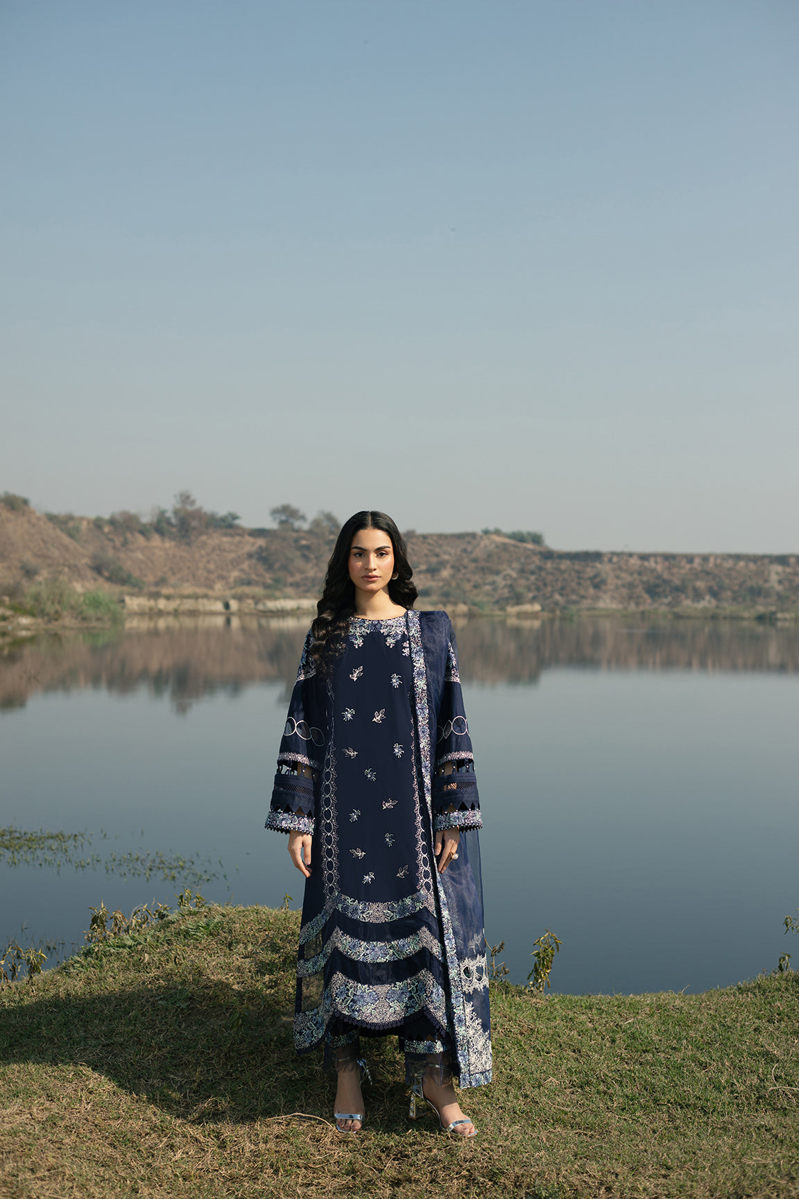 Aeinah (3pc) | MUSAIF