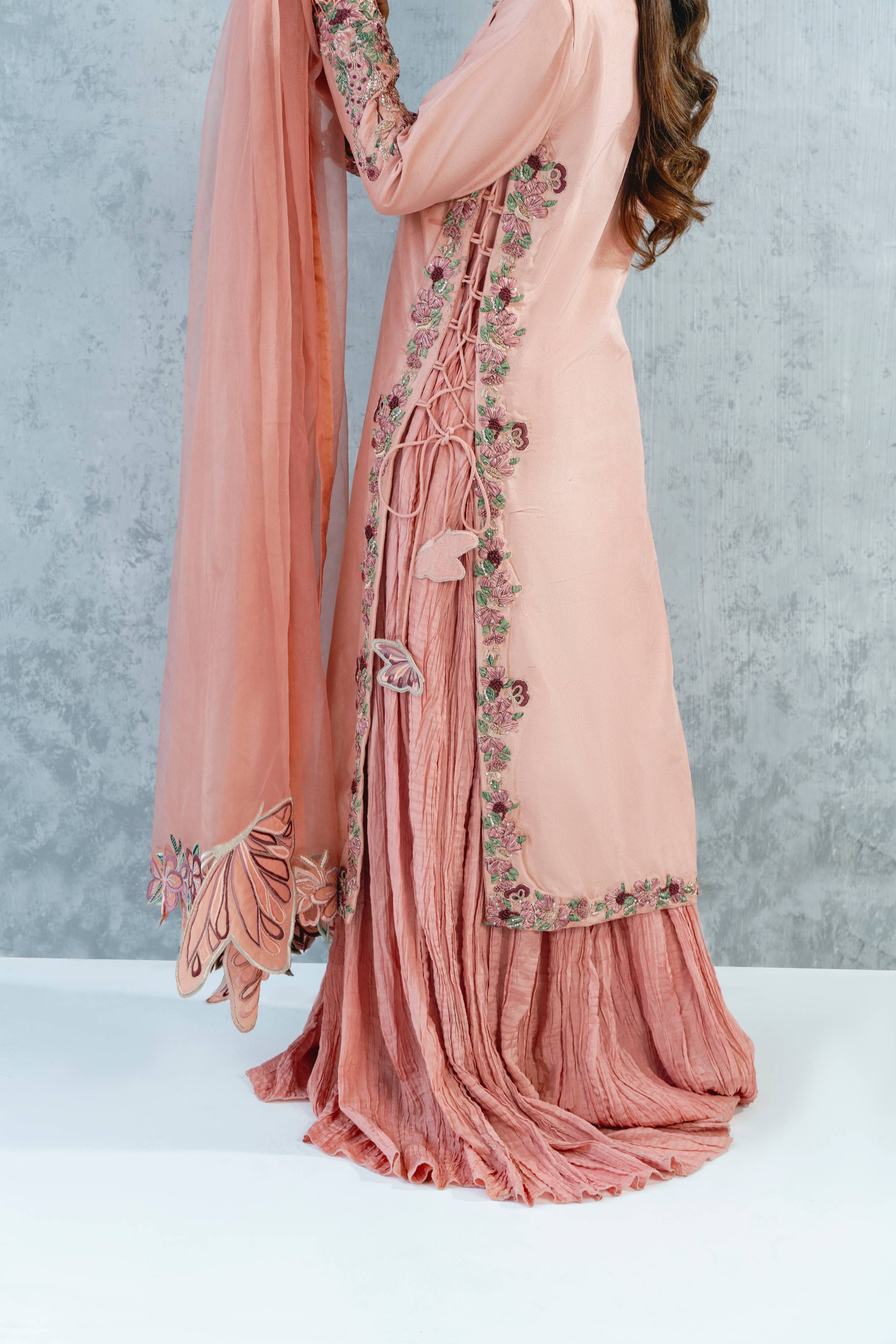 Na’abi Stitched (3pc) | MUSAIF