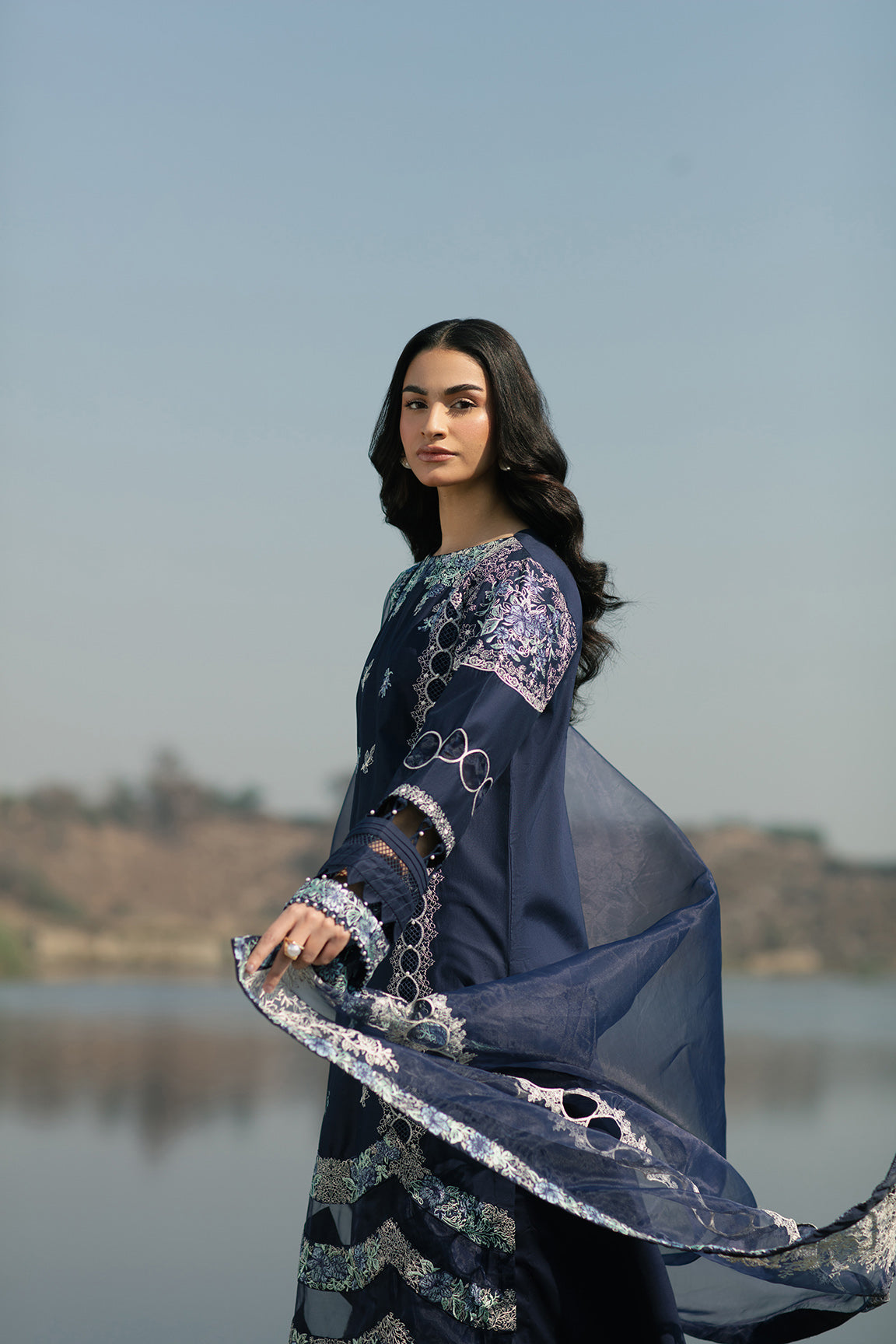 Aeinah (3pc) | MUSAIF