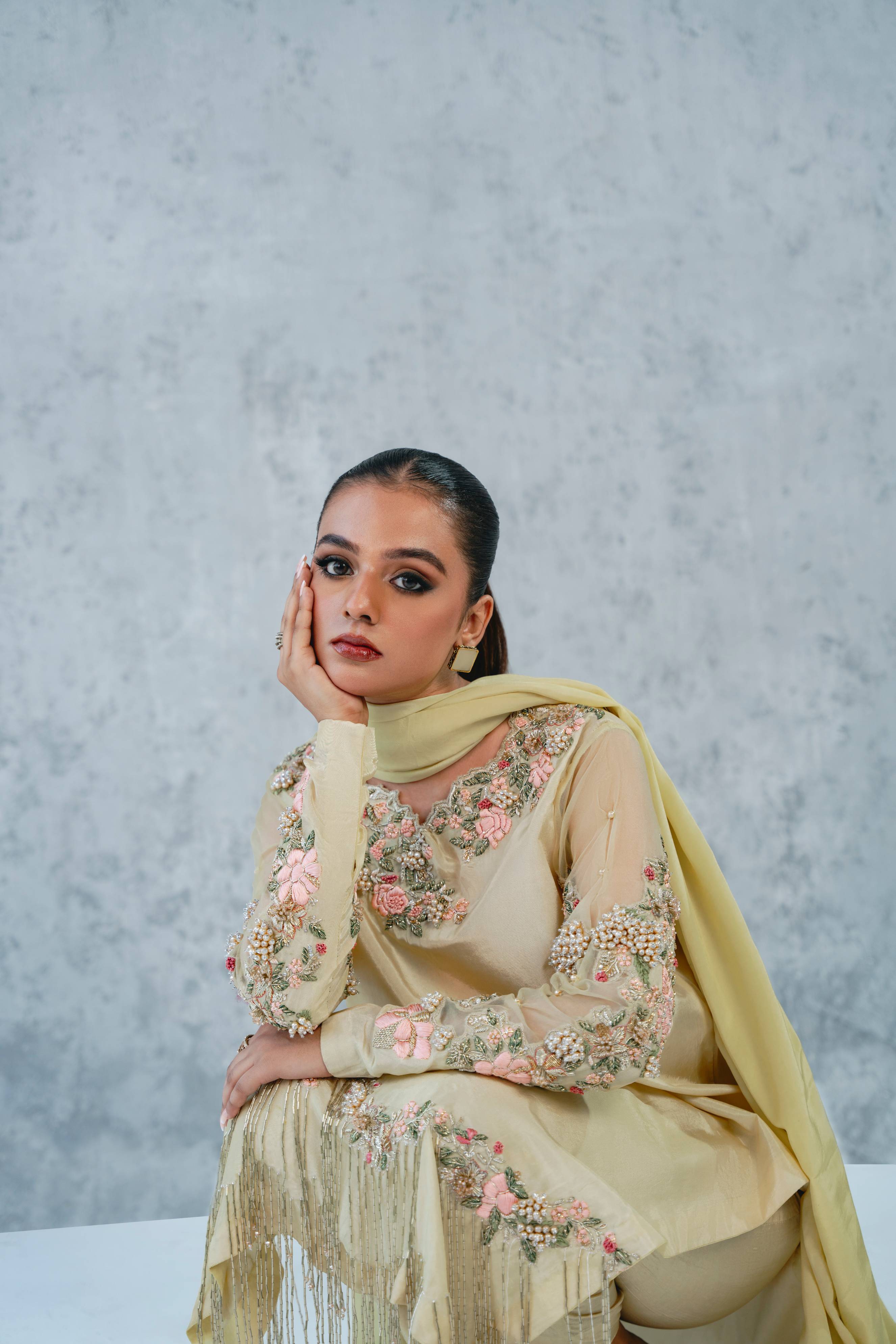 Aida Stitched (3pc) | MUSAIF