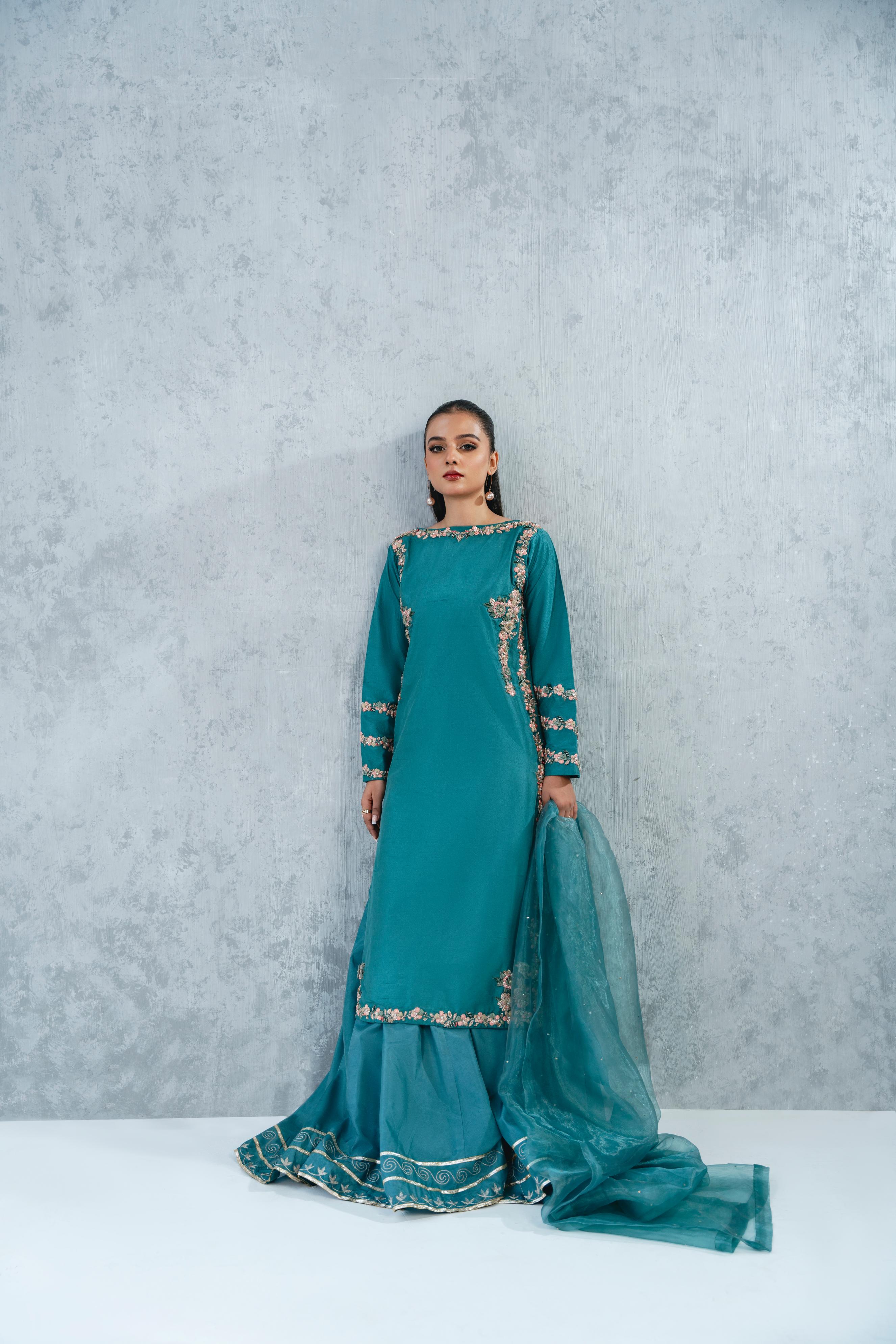 Ceylin Stitched (3pc) | MUSAIF