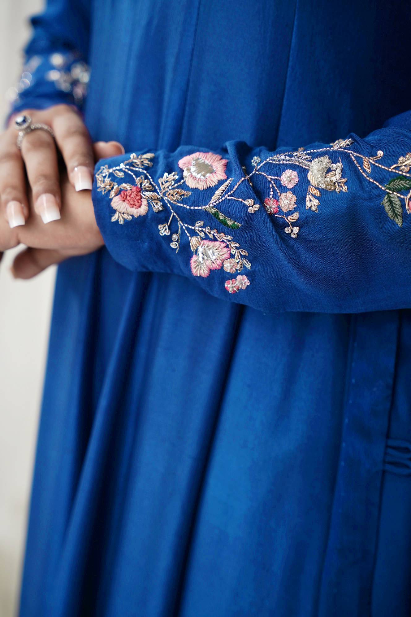 Iris Stitched (3pc) | MUSAIF