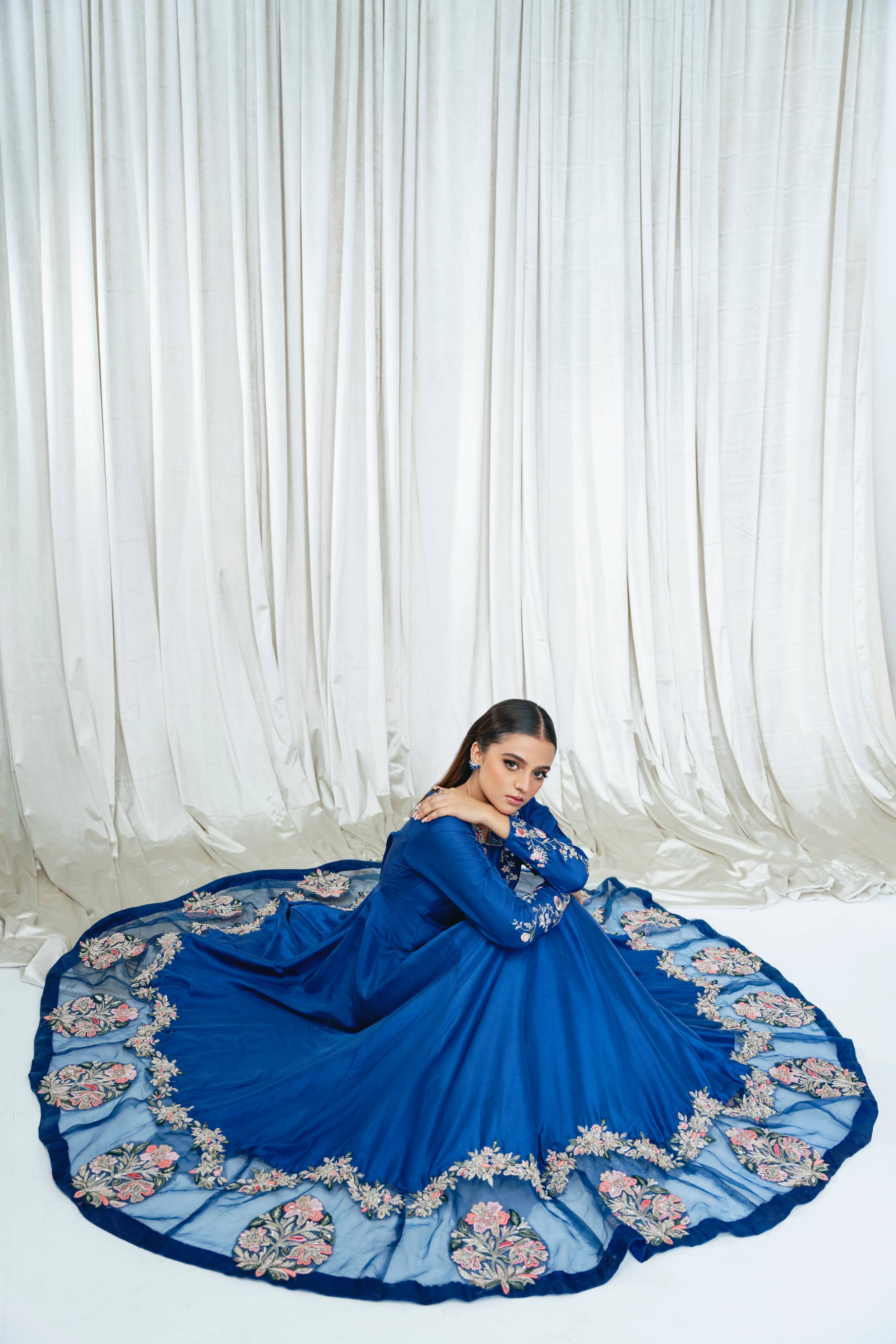 Iris Stitched (3pc) | MUSAIF