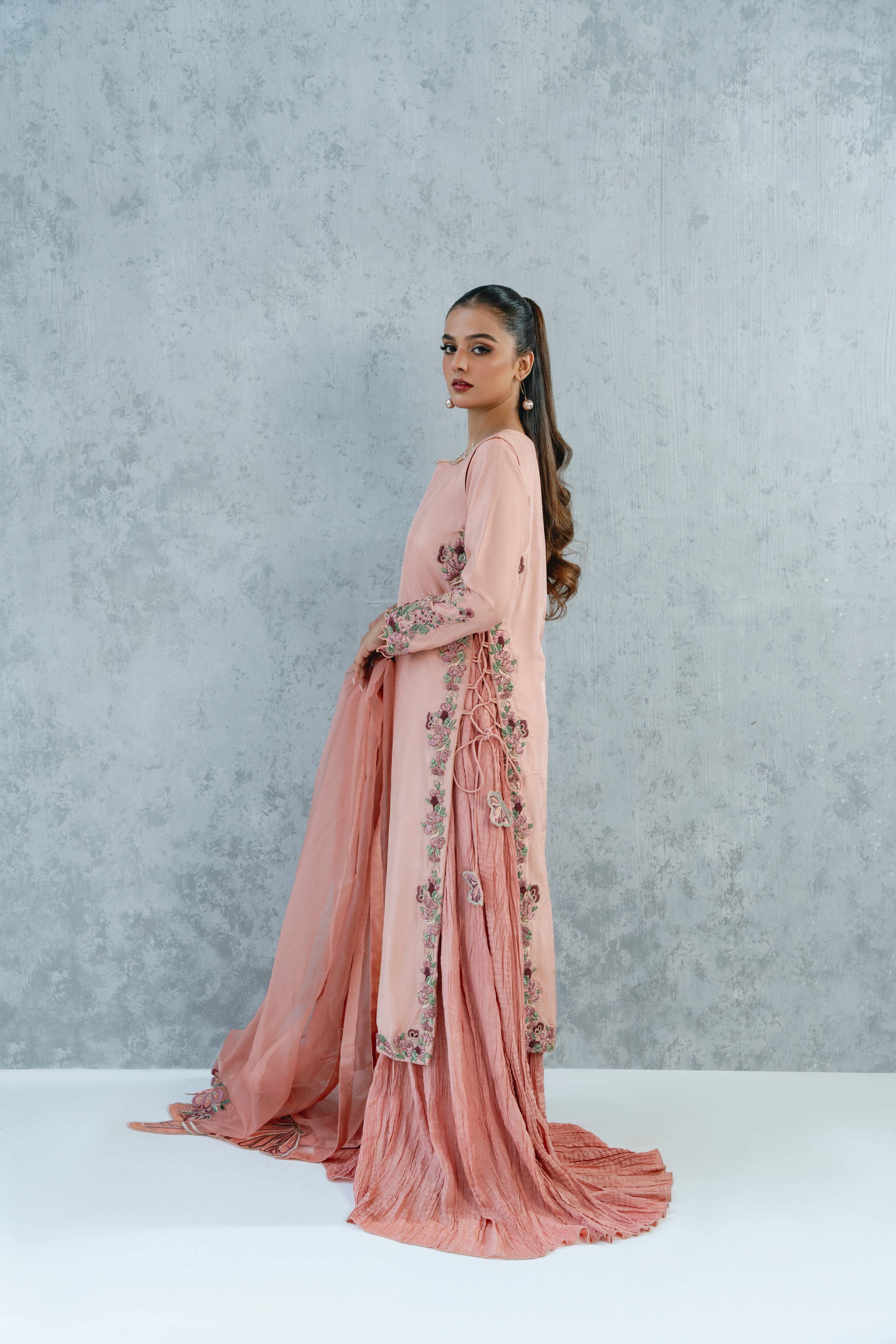 Na’abi Stitched (3pc) | MUSAIF