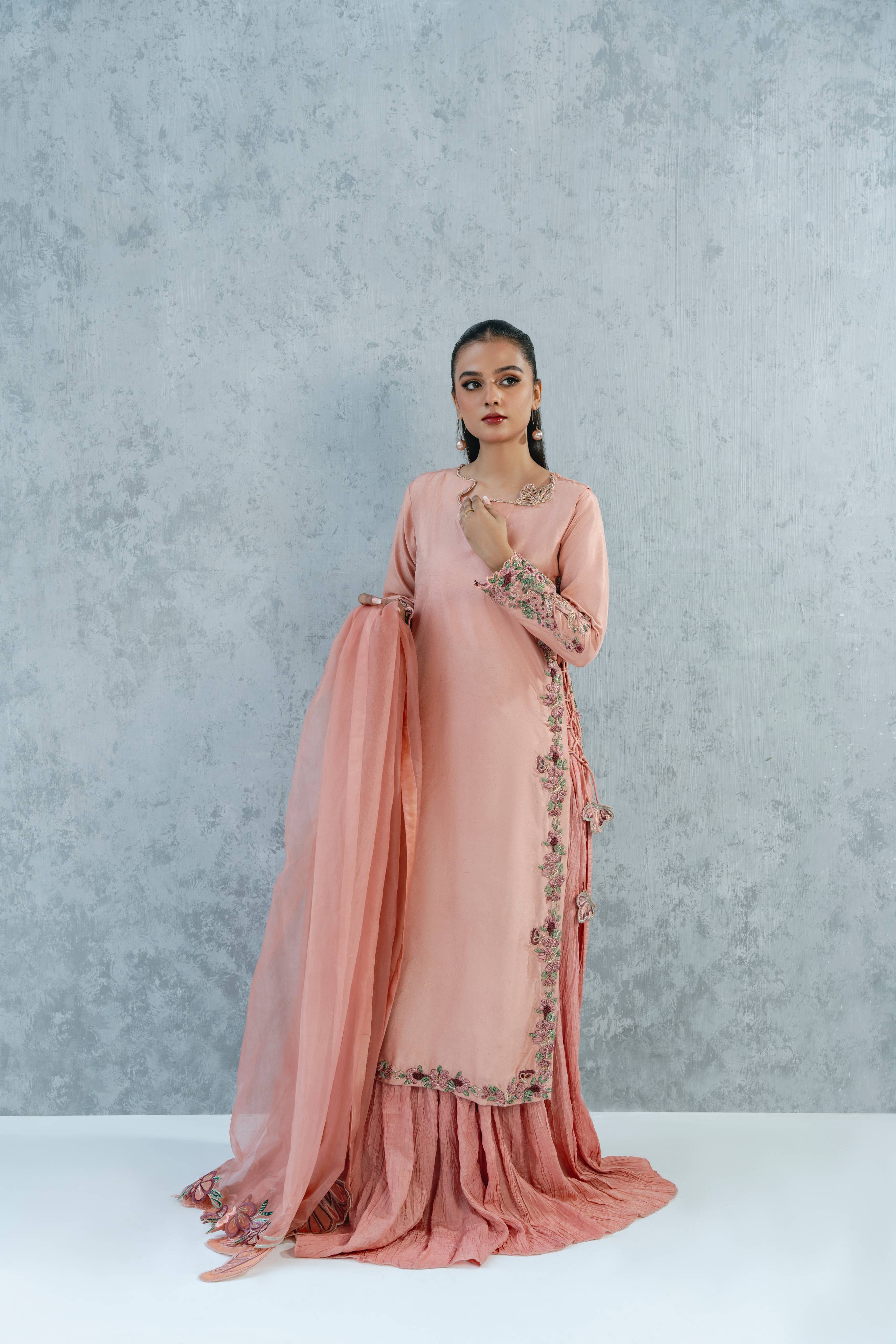 Na’abi Stitched (3pc) | MUSAIF